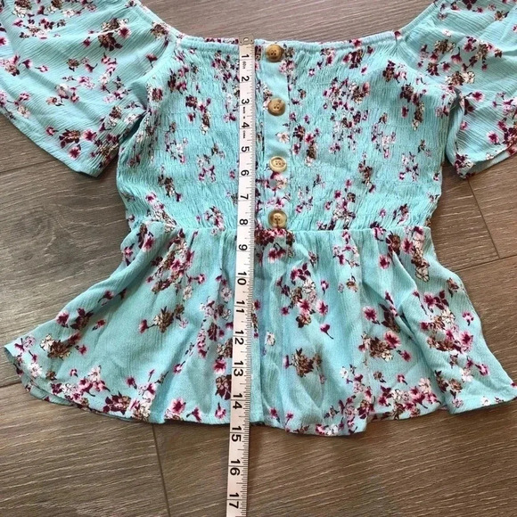 Mi Ami Blue Floral Off Shoulder Short Sleeve Shirt Size XS - Picture 3 of 10